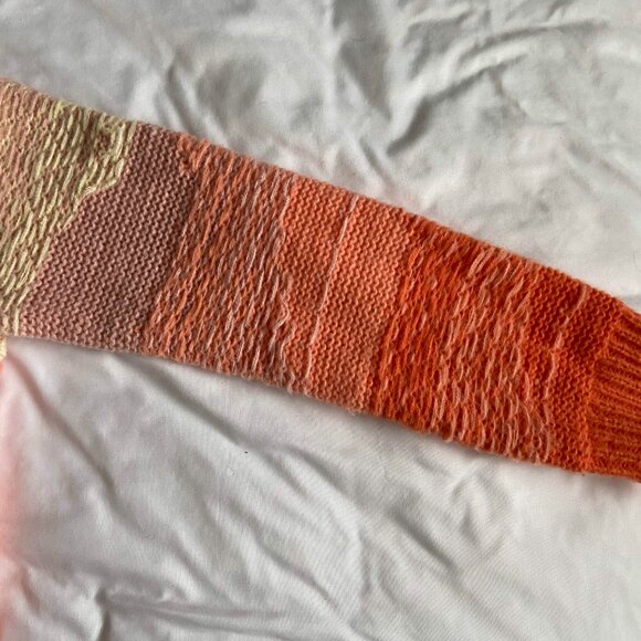 Vici Sunset Sweater - Picture 4 of 4